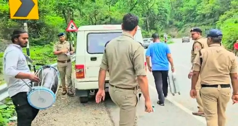 haridwar news जिला बदर करने की पुलिसिया कहानी को मंडलायुक्त ने किया खारिज, अधिवक्ता विकेश का जिले से निष्कासन समाप्त