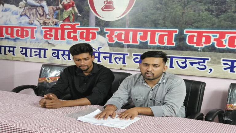 छात्रसंघ समारोह को लेकर विवि प्रशासन व स्टूडेंट यूनियन आमने-सामने