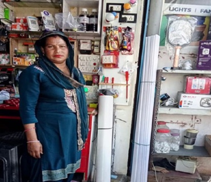 एक पहल, कई उम्मीदें: ग्रामोत्थान (रीप) परियोजना ने रोशन को दी नई व्यावसायिक दिशा