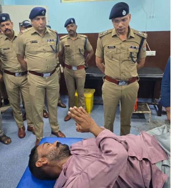 स्ट्रांग रूम का ताला खुला, मतगणना प्रक्रिया हुई प्रारंभ