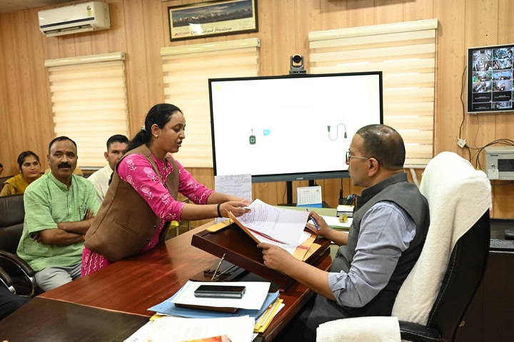 जिलाधिकारी