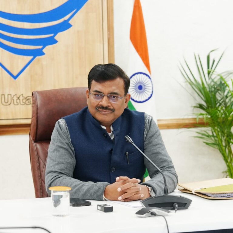 82f5743d-ae7b-400e-9f07-dfd30ba40cdc