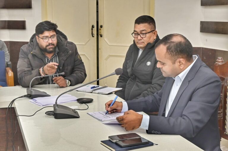 057893ed-0b34-4701-9f3c-cb59595f79c0