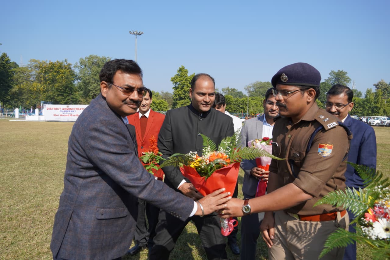 560b11ce-9b5f-44b3-bd34-23444b39f12c